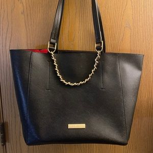 EUC Suzy levian tote